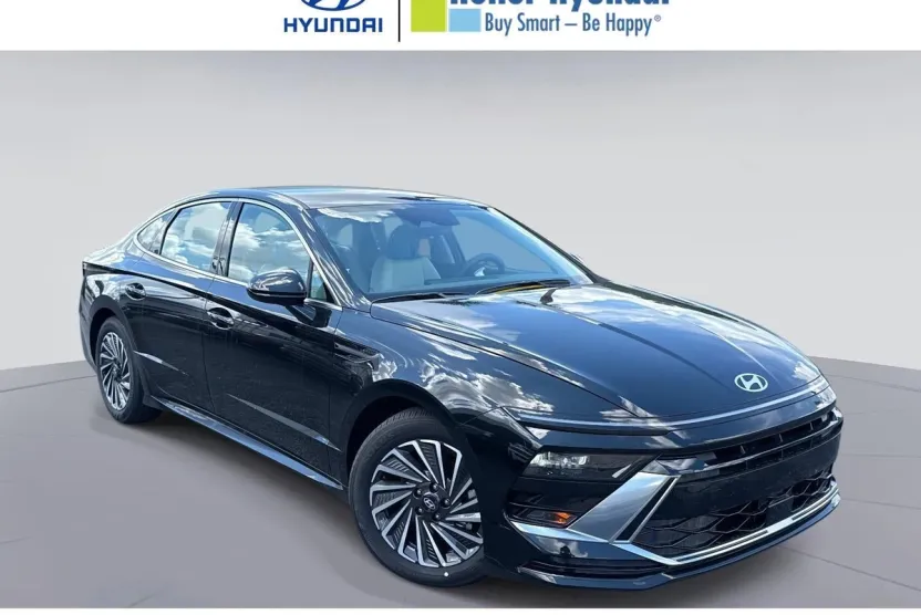 2025 Hyundai Sonata Hybrid SEL photo 1