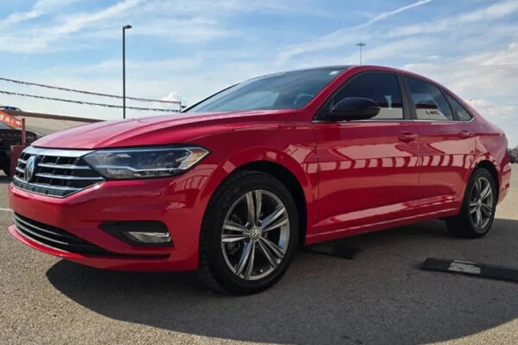 2019 Volkswagen Jetta SE R-Line photo 1
