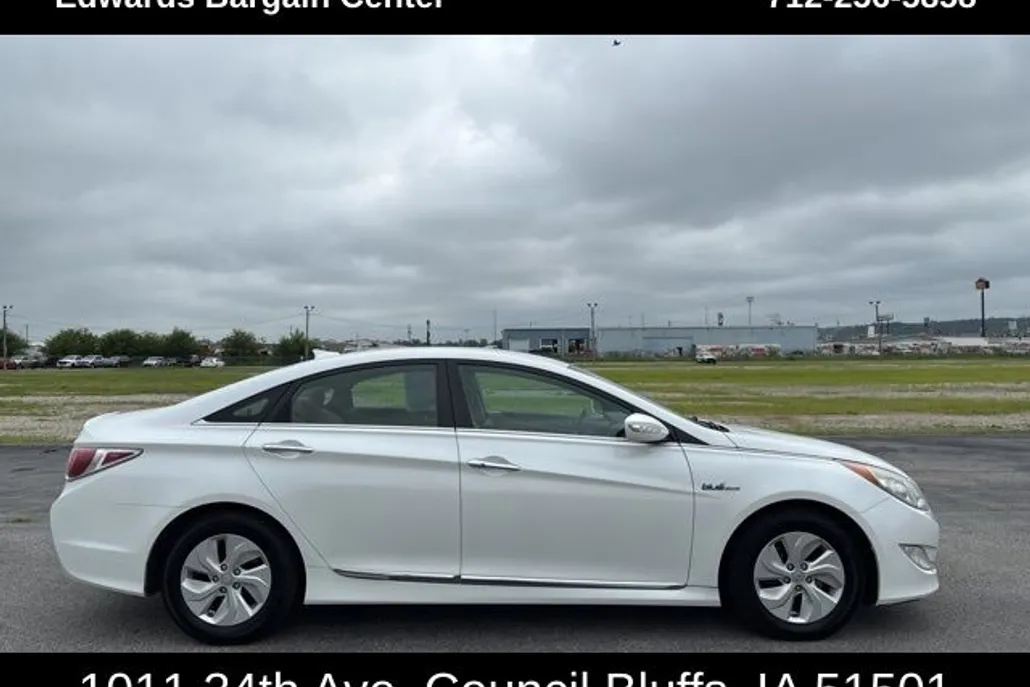 2015 Hyundai Sonata Hybrid Base photo 1