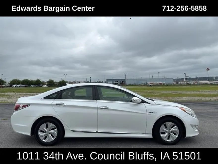 2015 Hyundai Sonata Hybrid Base photo 1