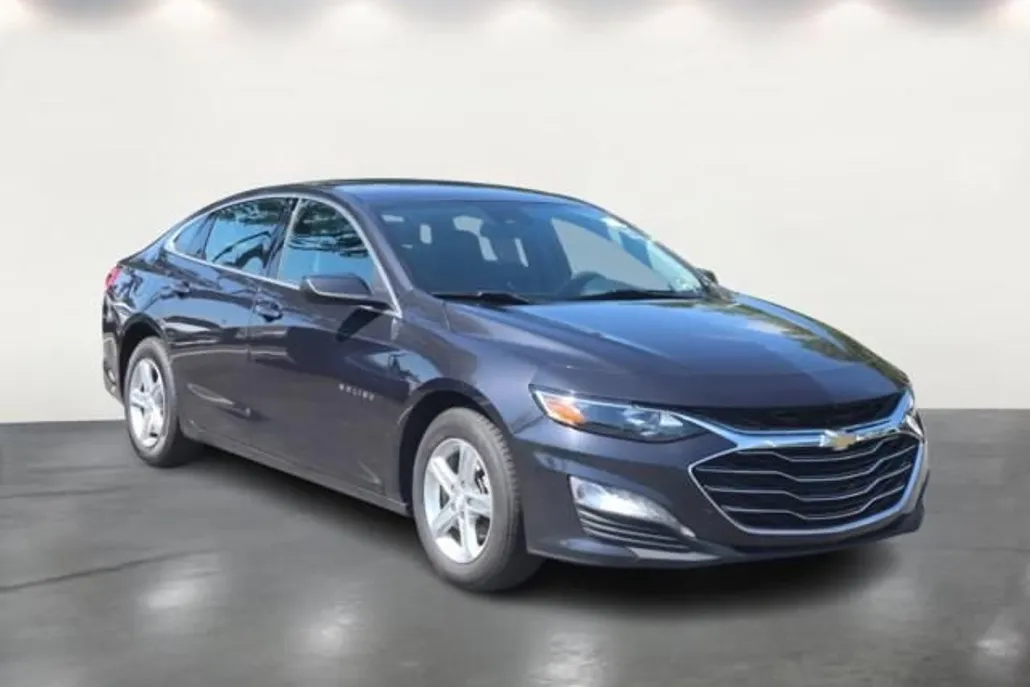 2023 Chevrolet Malibu 1LT photo 1