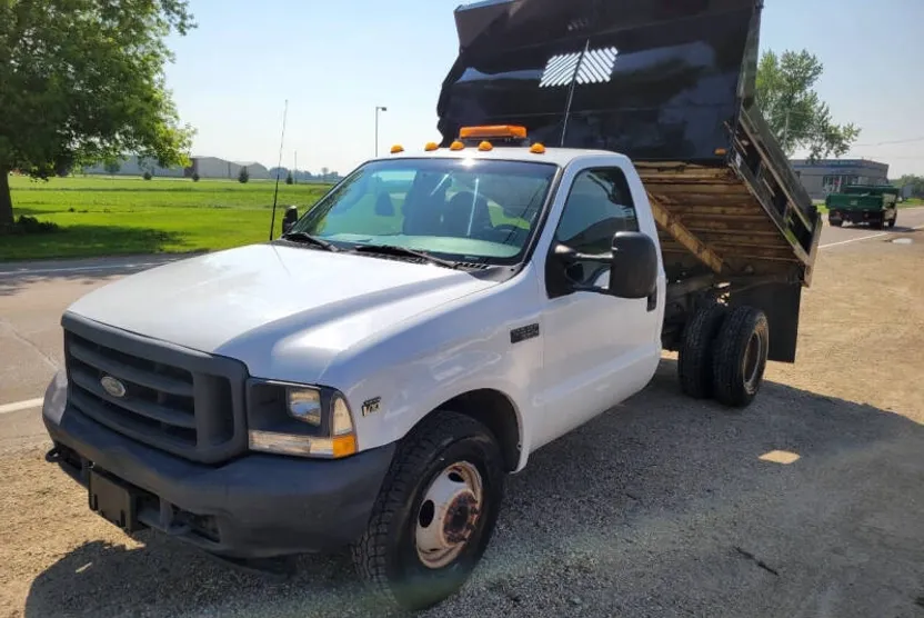 2003 Ford F-350 photo 1