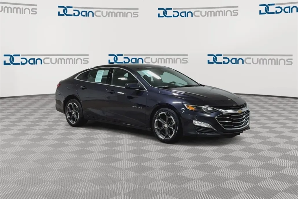 2022 Chevrolet Malibu 1LT photo 1