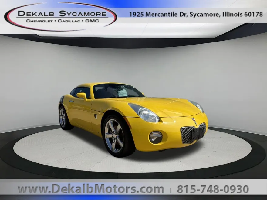 2009 Pontiac Solstice Base photo 1