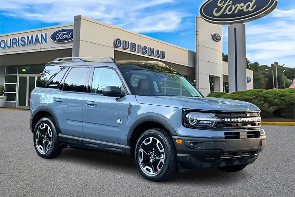 2024 Ford Bronco Sport Outer Banks photo 1
