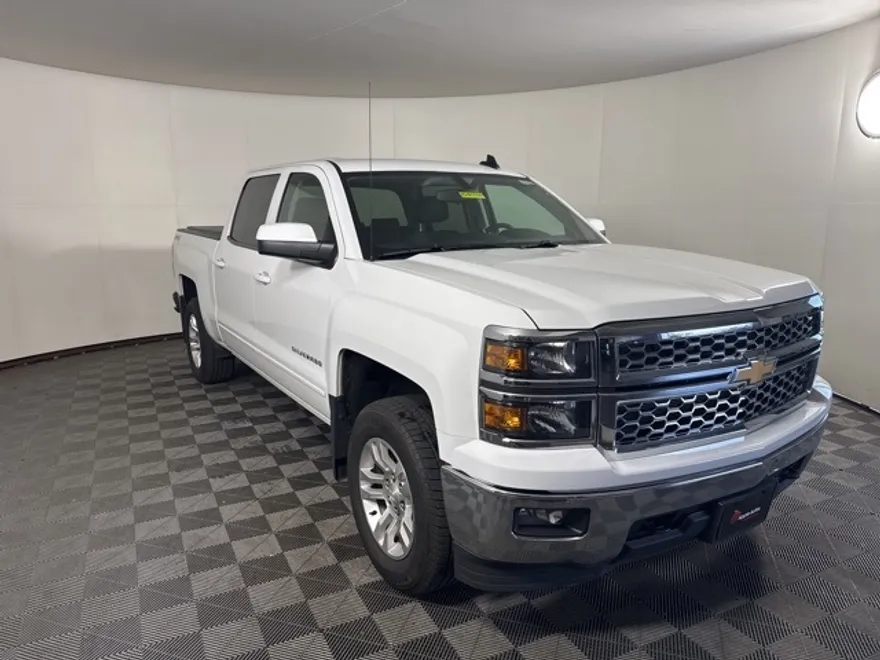 2015 Chevrolet Silverado 1500 LT photo 1