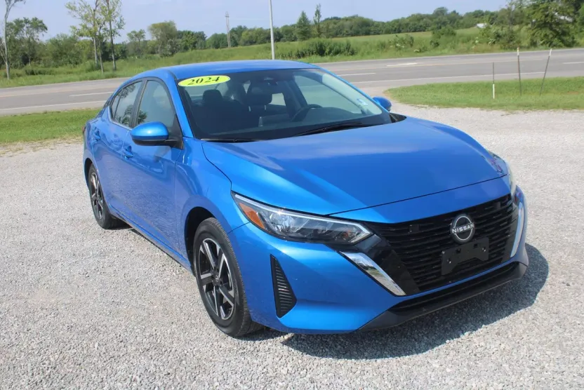2024 Nissan Sentra SV photo 1