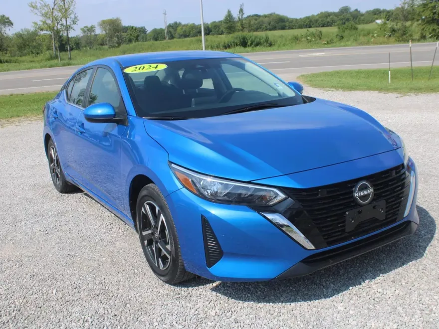 2024 Nissan Sentra SV photo 1