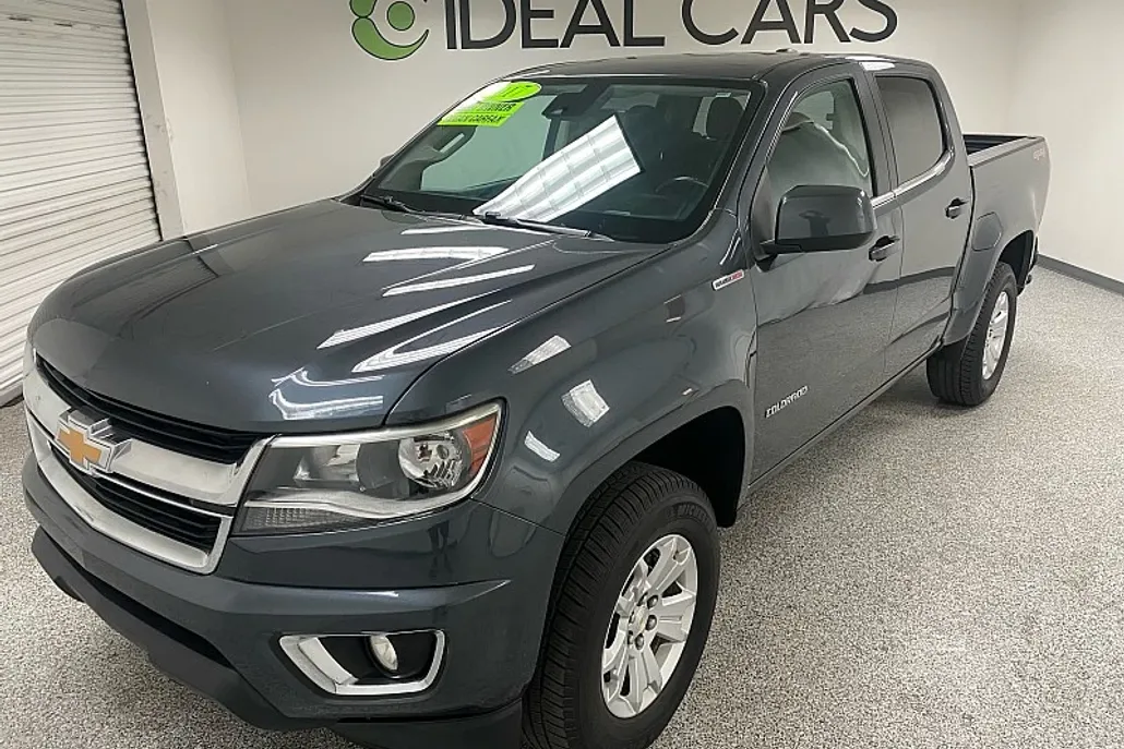 2017 Chevrolet Colorado LT photo 1