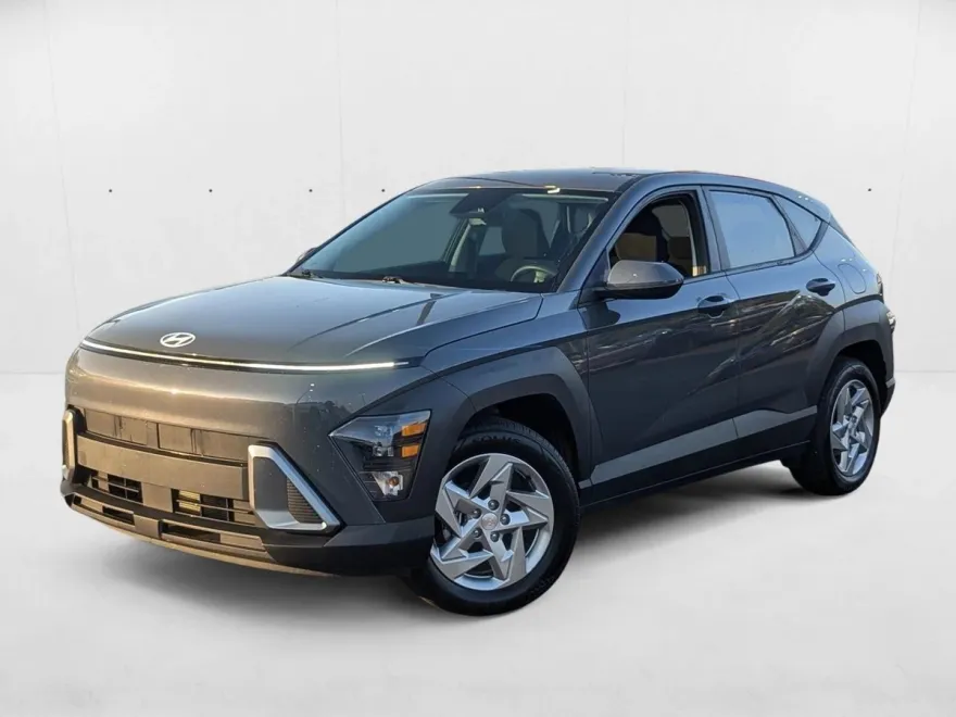 2025 Hyundai Kona SE photo 1