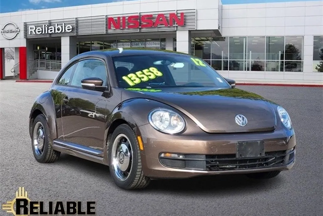 2012 Volkswagen Beetle 2.5L photo 1