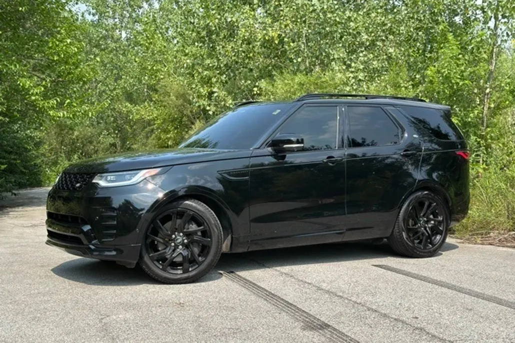 2024 Land Rover Discovery SE photo 1