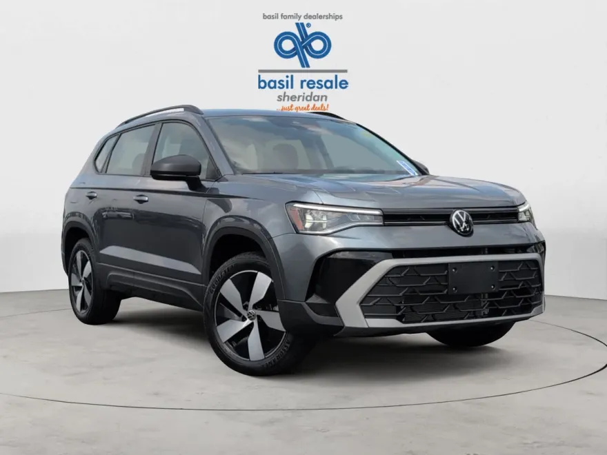 2025 Volkswagen Taos S photo 1