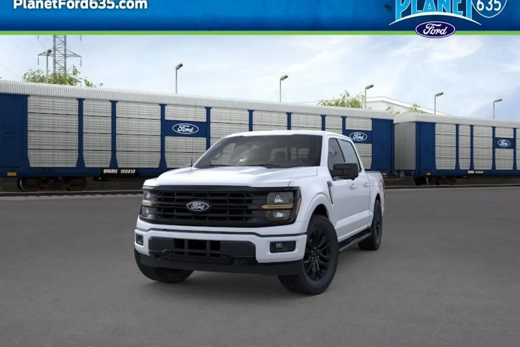 2025 Ford F-150 XLT photo 1