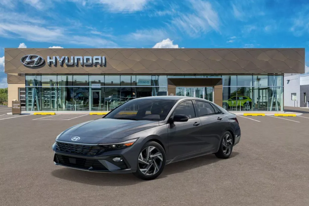 2025 Hyundai Elantra SEL Sport photo 1