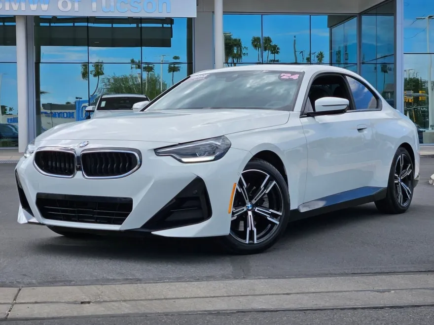 2024 Bmw 230i xDrive Coupe photo 1
