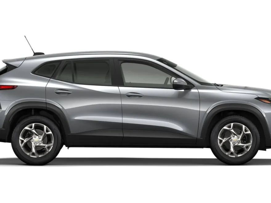 2026 Chevrolet Trax LS photo 1