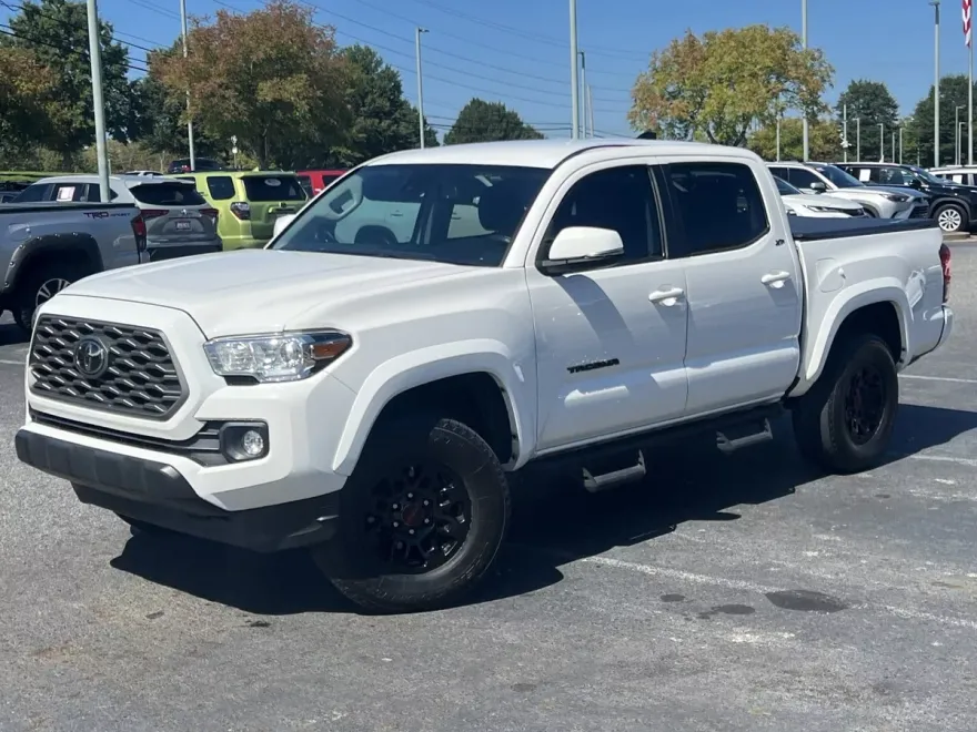 2022 Toyota Tacoma SR5 V6 photo 1