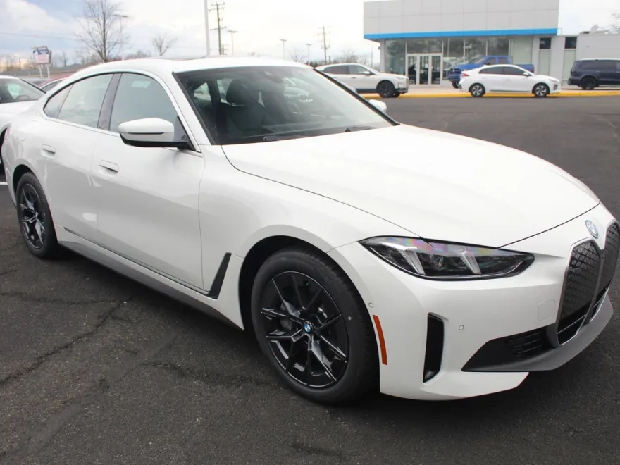 2025 Bmw i4 xDrive40 photo 1