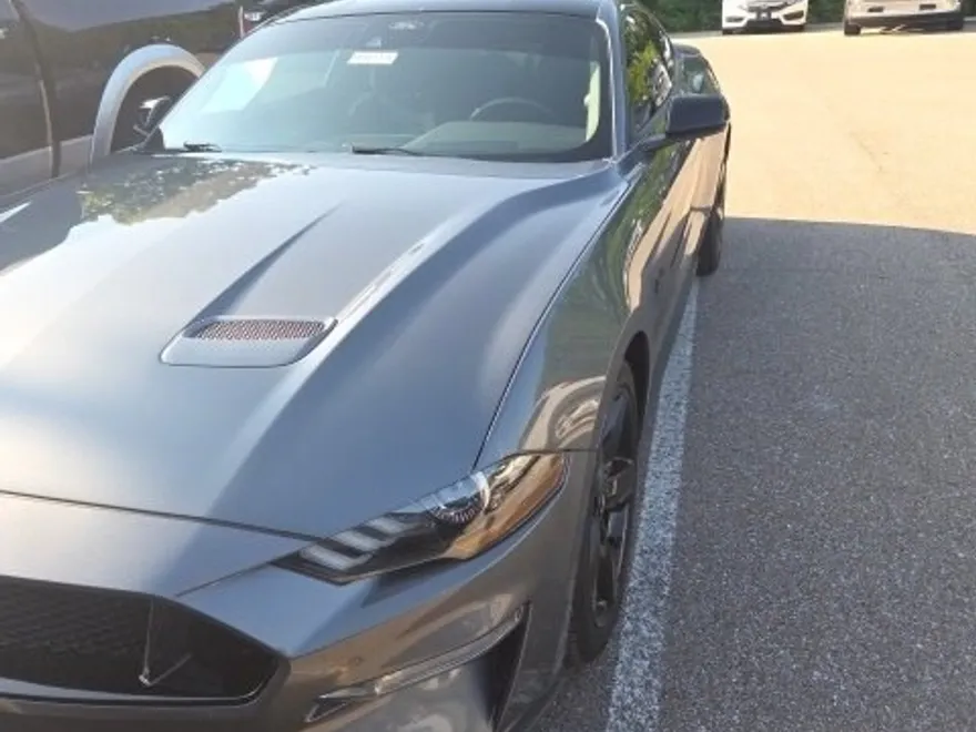 2023 Ford Mustang GT photo 1