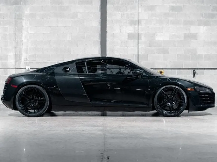 2008 Audi R8 Coupe Quattro photo 1