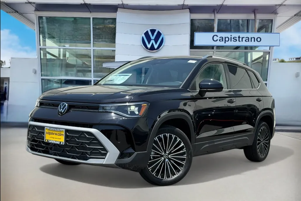 2025 Volkswagen Taos SE photo 1