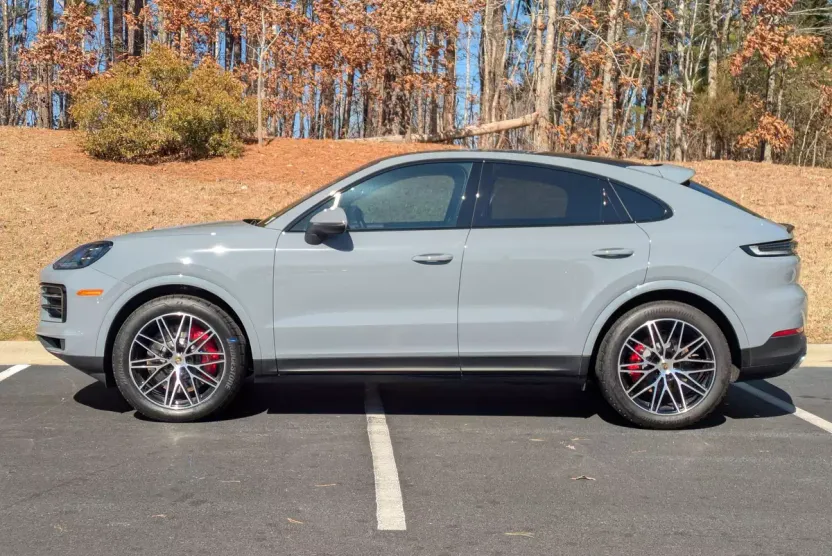 2024 Porsche Cayenne S Coupe photo 1
