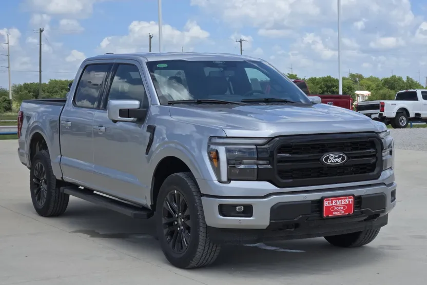 2025 Ford F-150 Lariat photo 1