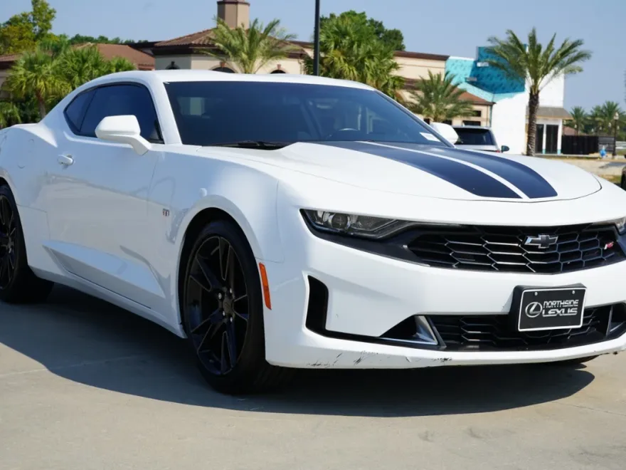 2019 Chevrolet Camaro 1LS 1LT photo 1