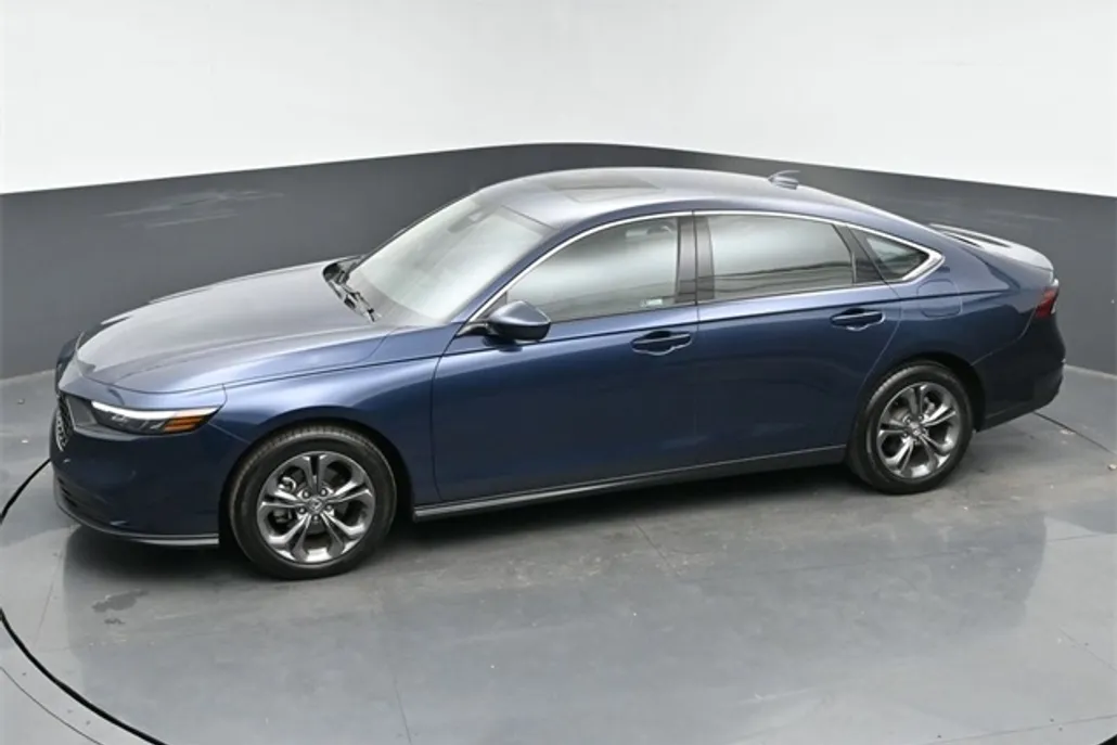 2023 Honda Accord EX photo 1