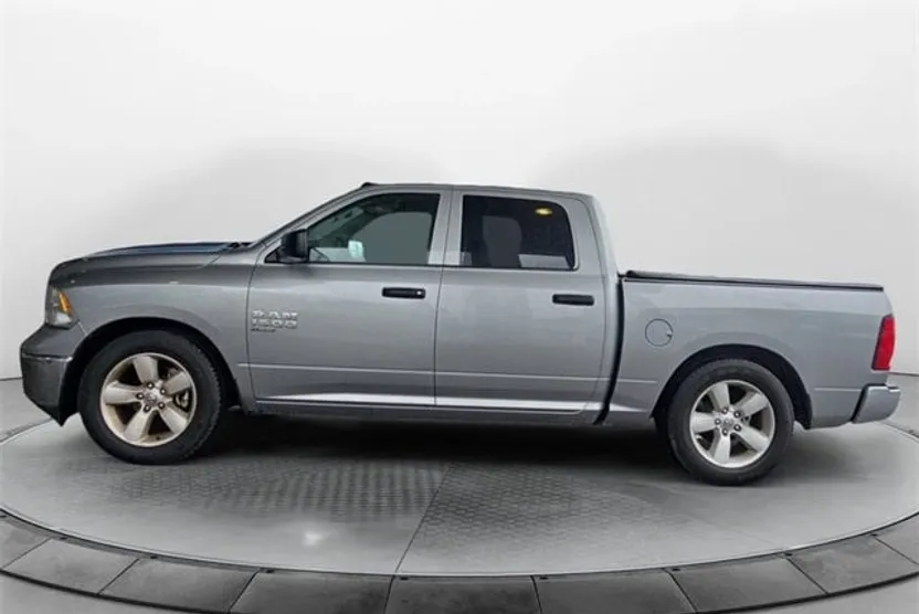2022 Ram 1500 Classic Tradesman photo 1