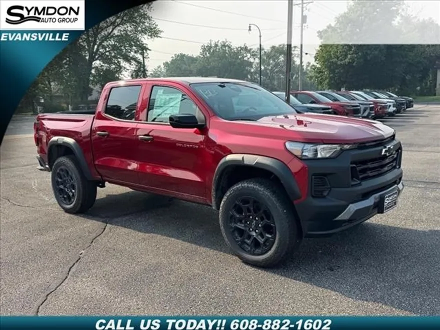 2026 Chevrolet Colorado Trail Boss photo 1