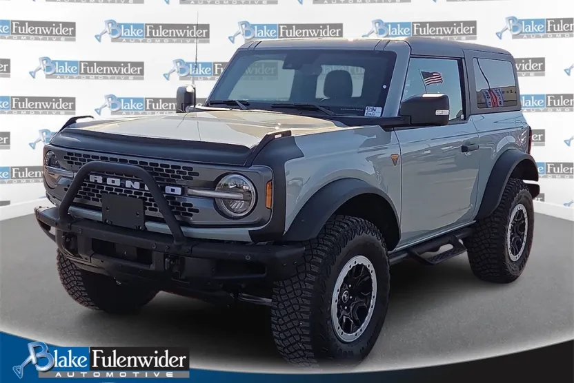 2024 Ford Bronco Badlands photo 1