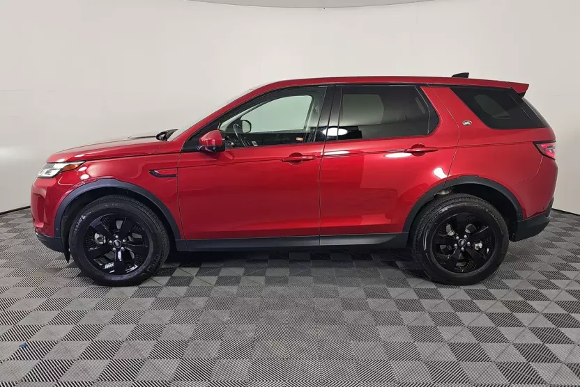 2021 Land Rover Discovery Sport S photo 1