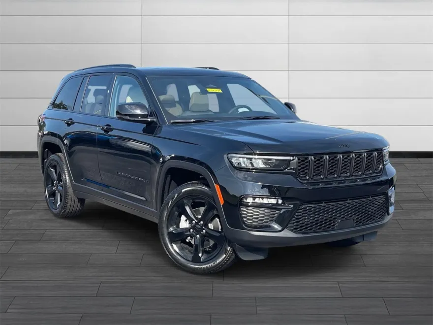 2025 Jeep Grand Cherokee Limited photo 1