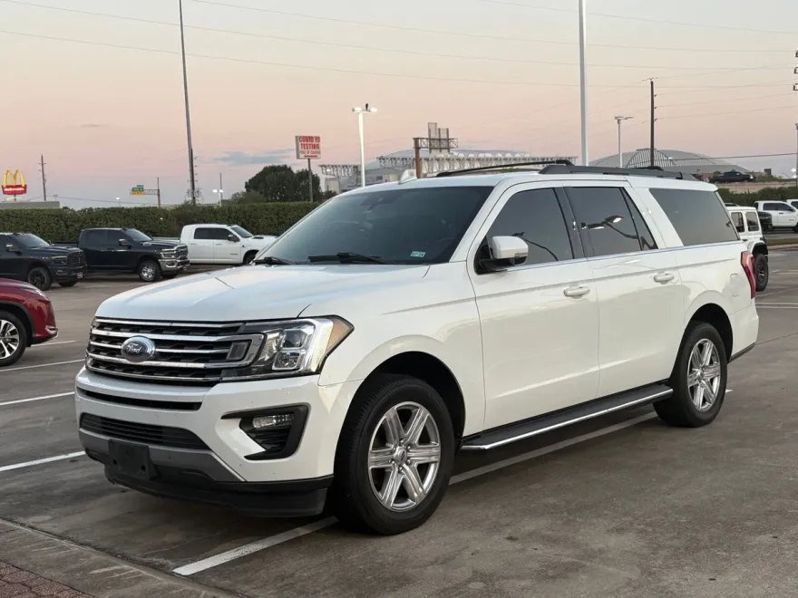 2021 Ford Expedition MAX XLT photo 1