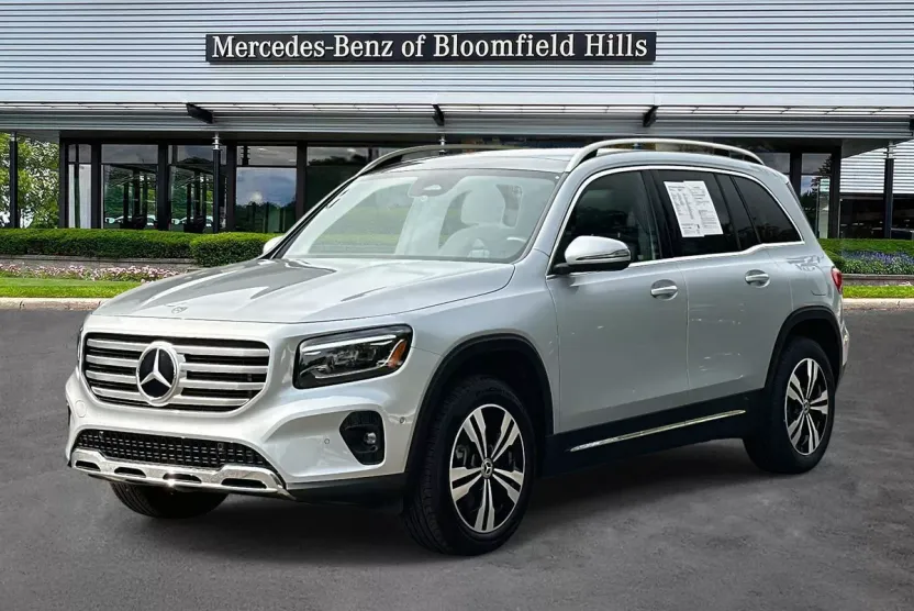 2025 Mercedes Benz GLB 250 4MATIC photo 1