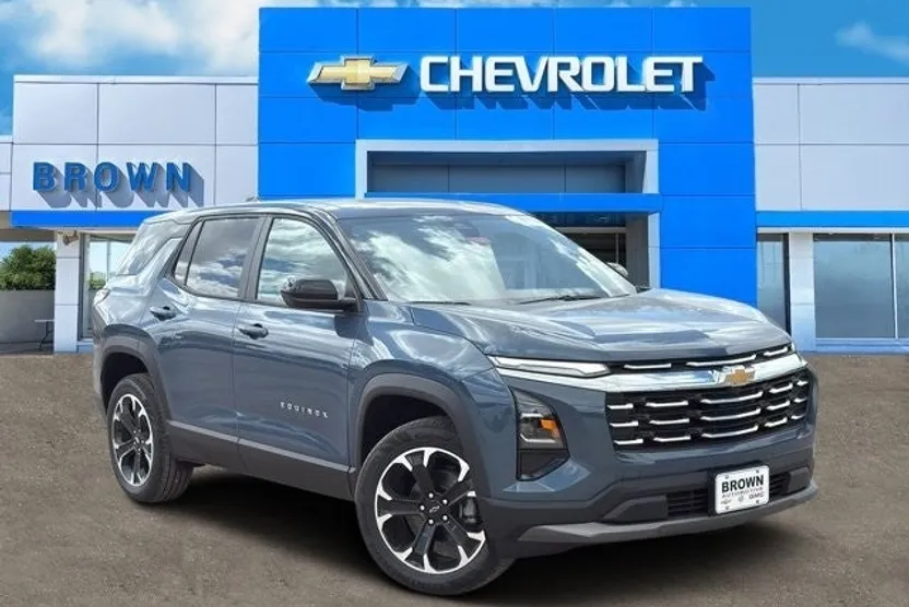2026 Chevrolet Equinox LT photo 1