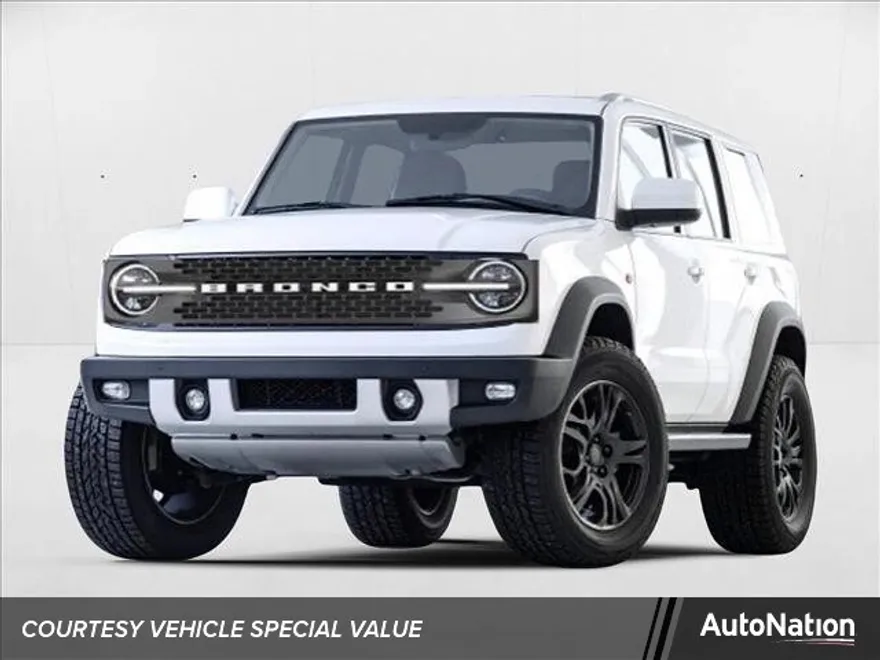 2025 Ford Bronco Outer Banks photo 1