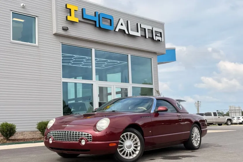 2004 Ford Thunderbird Base photo 1