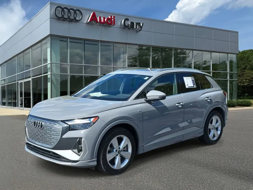 2024 Audi Q4 E-tron Premium photo 1