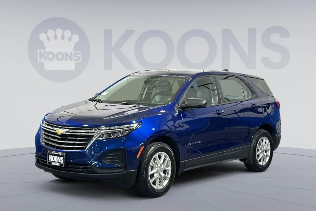 2022 Chevrolet Equinox LS photo 1