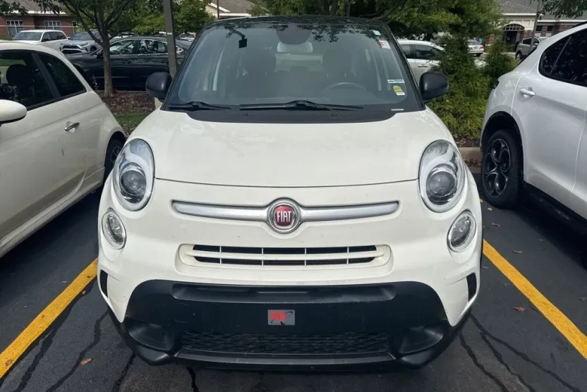 2015 Fiat 500L Trekking photo 1