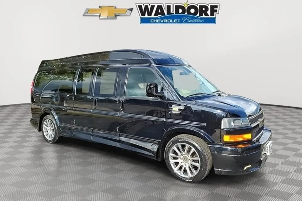 2019 Chevrolet Express Cargo 2500 Base photo 1