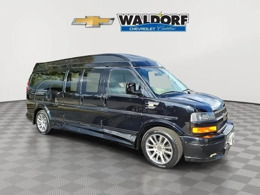 2019 Chevrolet Express Cargo 2500 Base photo 1