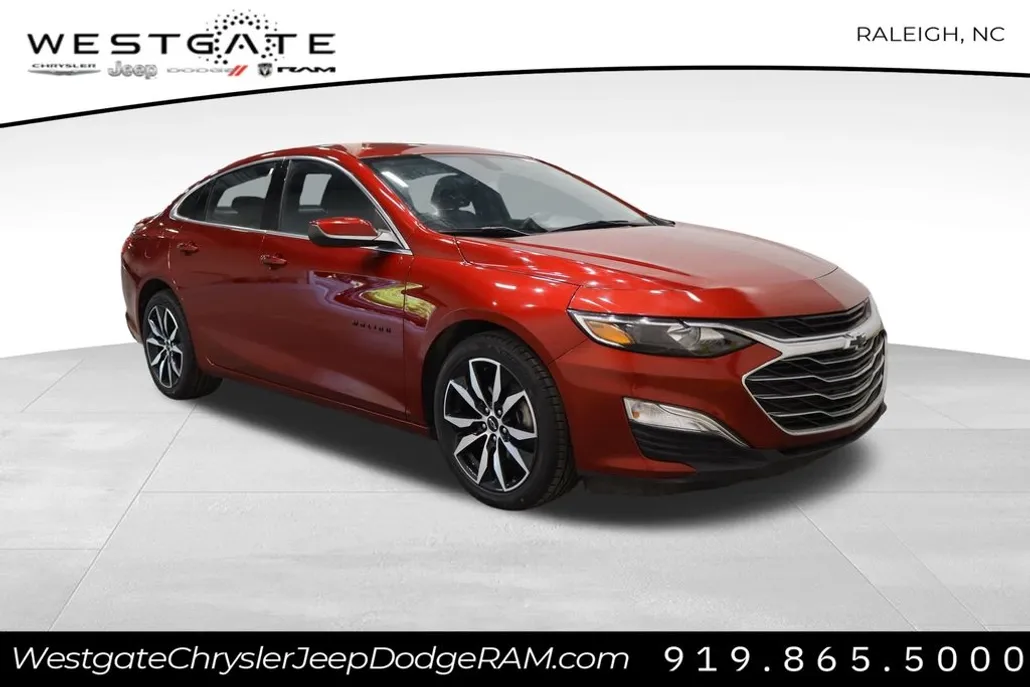 2022 Chevrolet Malibu RS photo 1
