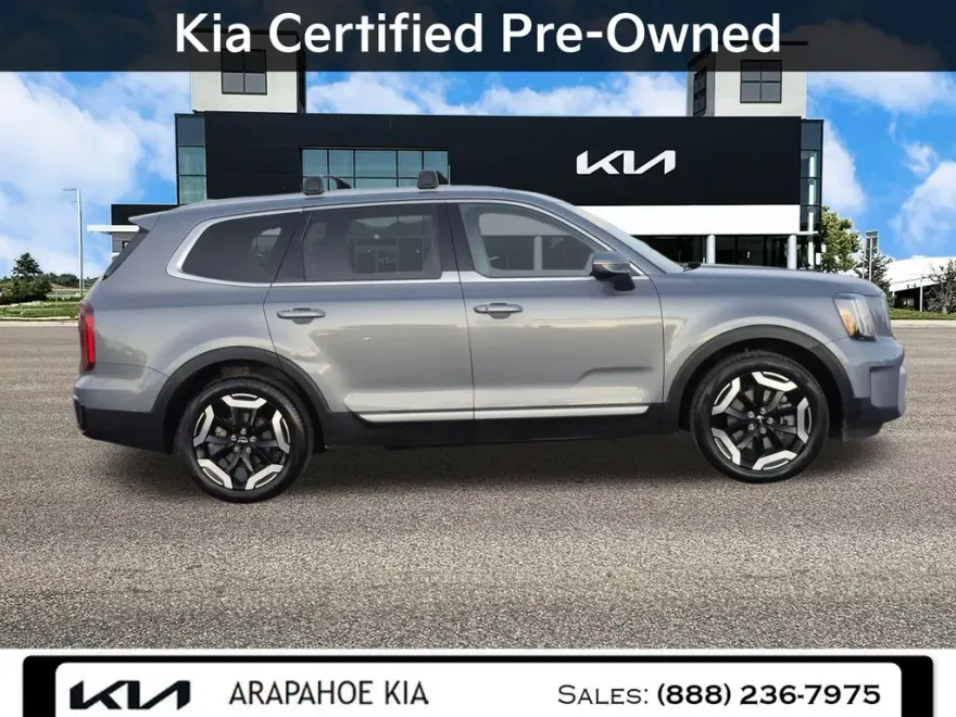 2025 Kia Telluride S photo 1