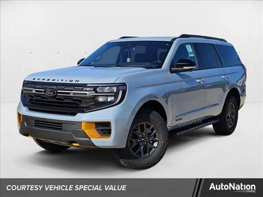 2025 Ford Expedition photo 1