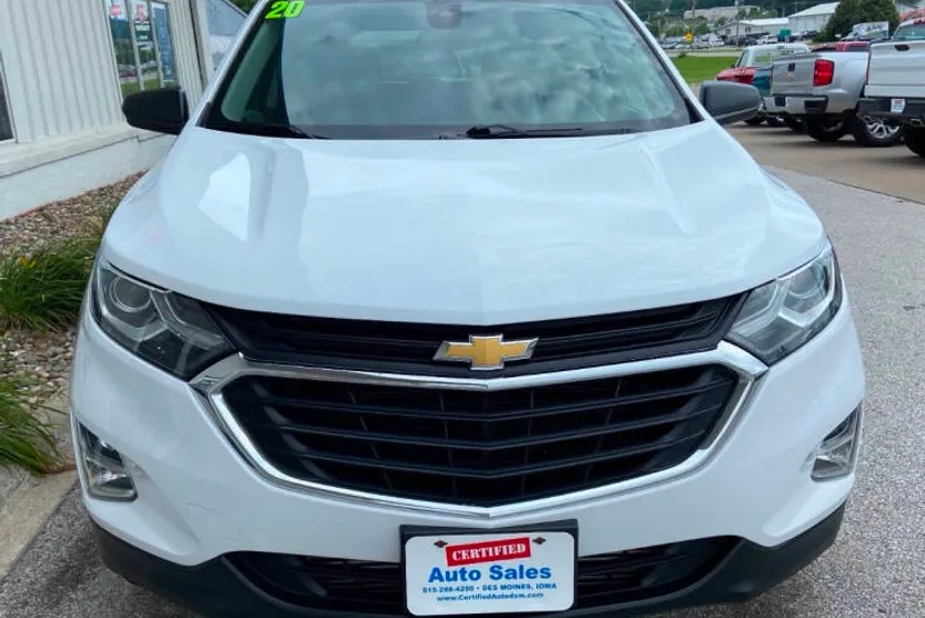 2020 Chevrolet Equinox LS photo 1