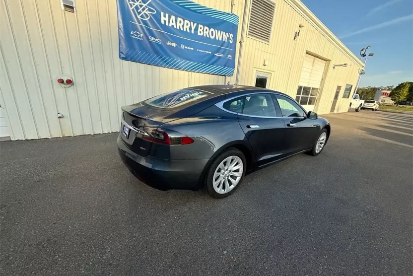 2017 Tesla Model S 90D photo 1